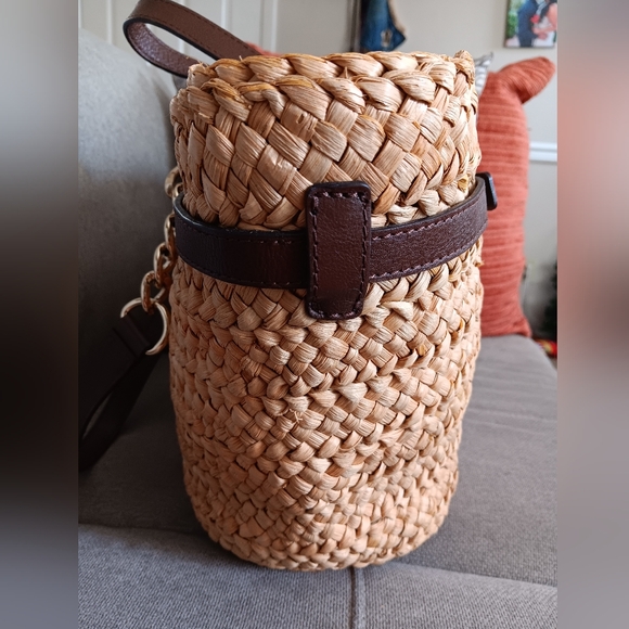 Michael Kors Tan and Brown Woven Tote Bag - Picture 11 of 14